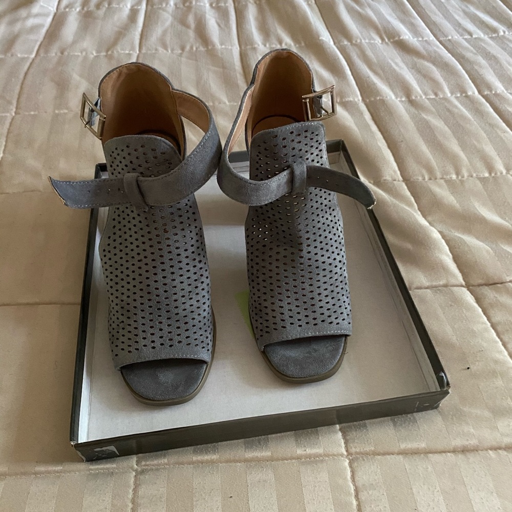 Glaze Gray Peep-Toe Nella Bootie Size 7
